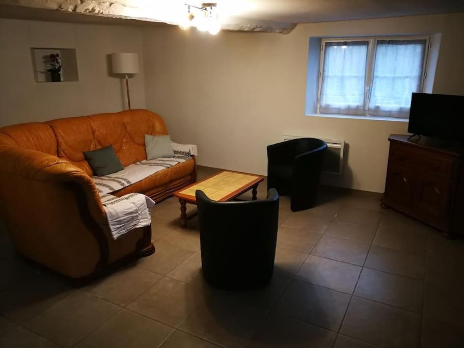 Maison Les Vieilles Cours Blosville Екстериор снимка